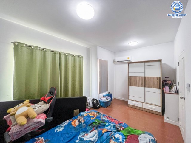 *****ทาวน์เฮ้าส์มือสองย่านนนทบุรี ม.โมดิวิลล่า ปิ่นเกล้า-วงแหวนฯ เนื้อที่มากถึงเกือบ 19 ตร.ว. ฟังก์ชัน 3 ห้องนอน 2 ห้องน้ำ 2 ที่จอดรถ แถมฟรี! 2 เครื่องปรับอากาศ, 1 เครื่องทำน้ำอุ่น บนทำเลดี เชื่อมต่อถ.กาญจนาฯ, ถ.บรมราชชนนี ใกล้เซ็นทรัลปิ่นเกล้า และรถไฟฟ้า "สถานีสามแยกบางใหญ่"